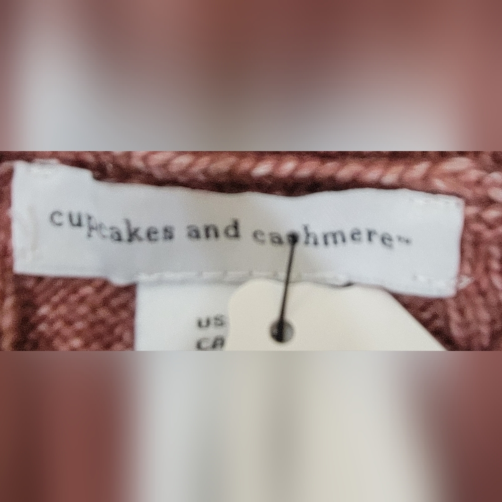 cupcakes & cashmere Cable Knit Sweater Vest - Picture 4 of 5